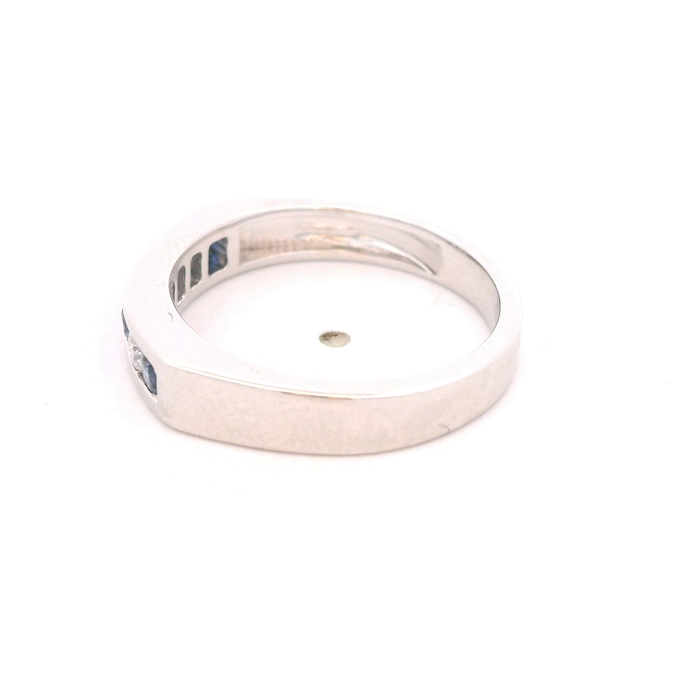 Anillo de Oro Blanco 18K Cintillo con Diamantes y Piedras Azules