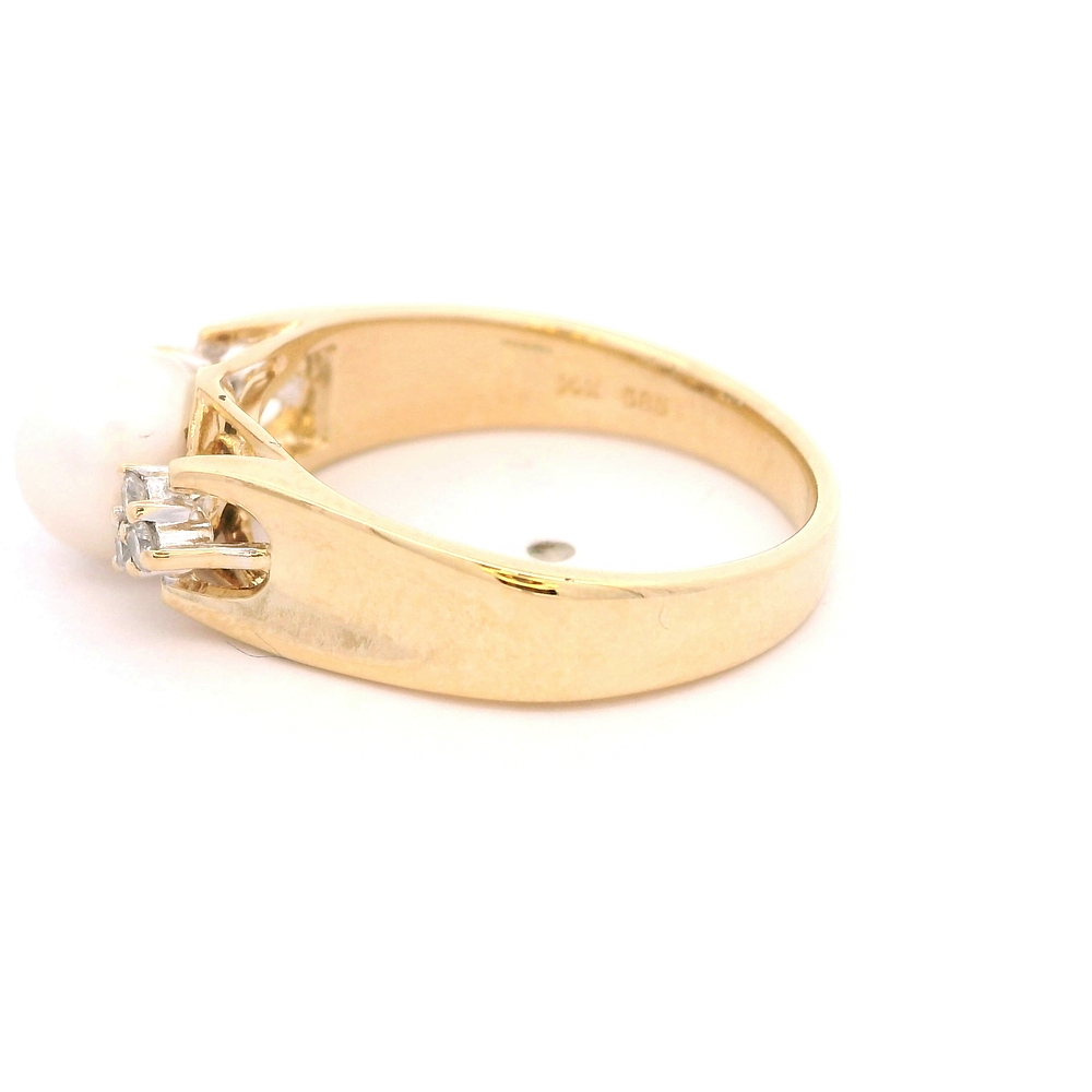 Anillo de Oro Amarillo 14K Solitario con Perla y Diamantes
