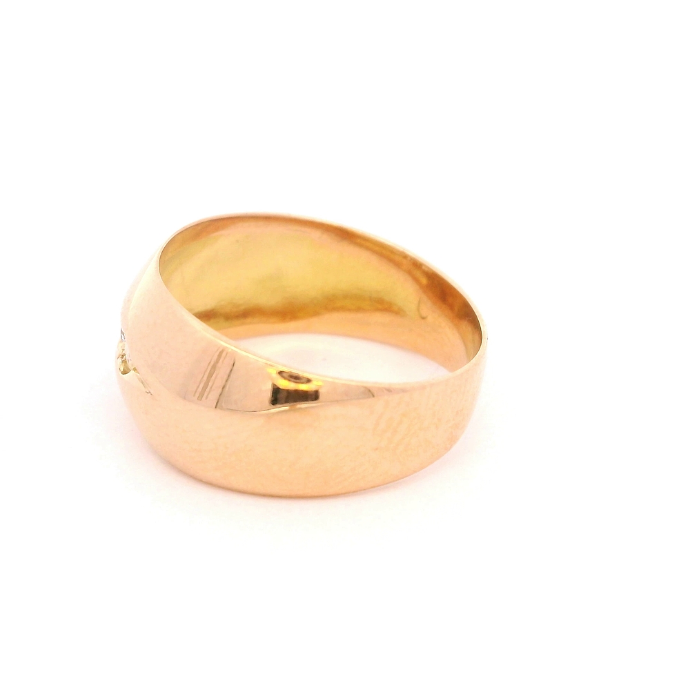 Anillo de Oro Amarillo 18K Bombé con Diamantes