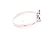 Anillo de Oro Blanco 18K Rodinado Cintillo con Diamantes y Zafiros Marquise