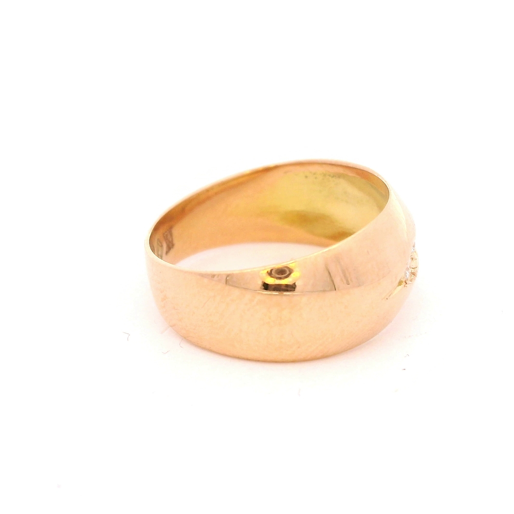 Anillo de Oro Amarillo 18K Bombé con Diamantes