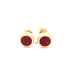 Aros De Oro Amarillo 18K Punto De Luz Fucsia