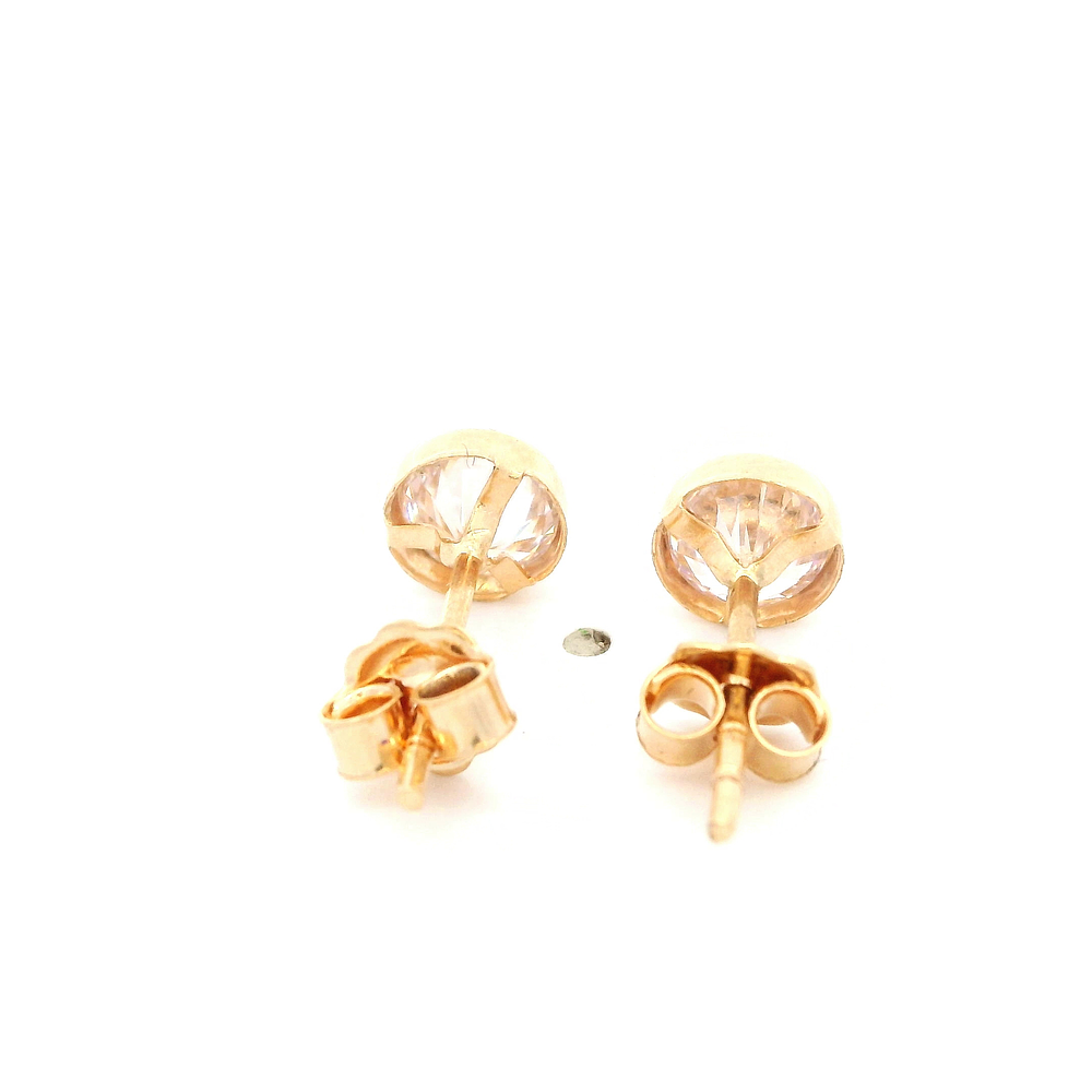 Aros De Oro Amarillo 18K Punto De Luz Incolora