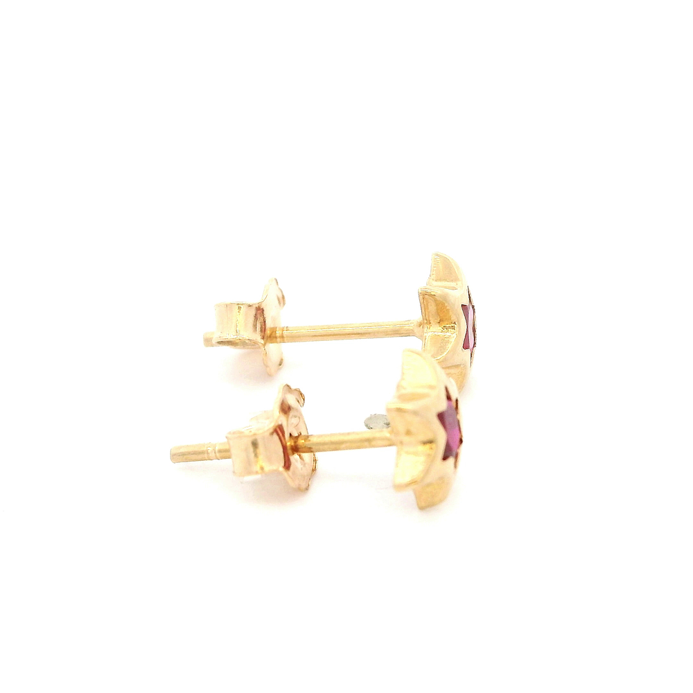 Aros De Oro Amarillo 18K Estrella Fucsia