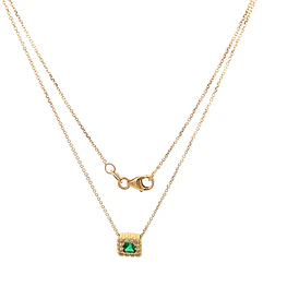 Cadena de Oro Amarillo 18K Rolo con Halo Cuadrado, 1 Piedra Verde y Micropiedras Incoloras