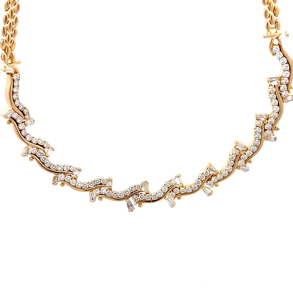 Gargantilla de Oro Amarillo 18K Panther Tubular Zig Zag con Diamantes