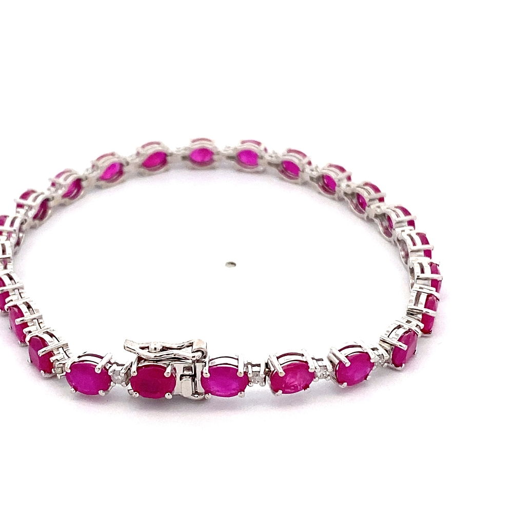 Pulsera de Oro Blanco 18K Tennis Rodinada con Diamantes y Rubíes Sintéticos