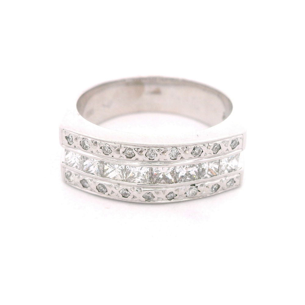 Anillo de Oro Blanco 18K Cintillo Rodinado Tres Hileras con Diamantes