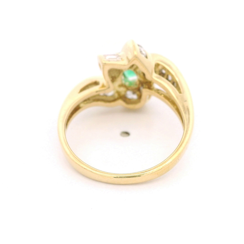 Anillo de Oro Amarillo 18K Cintillo Flor con Diamantes y Esmeralda