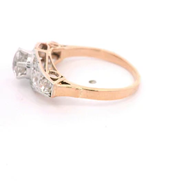 Anillo de Dos Oros 18K Semi Bombé con Diamantes Corte Antiguo