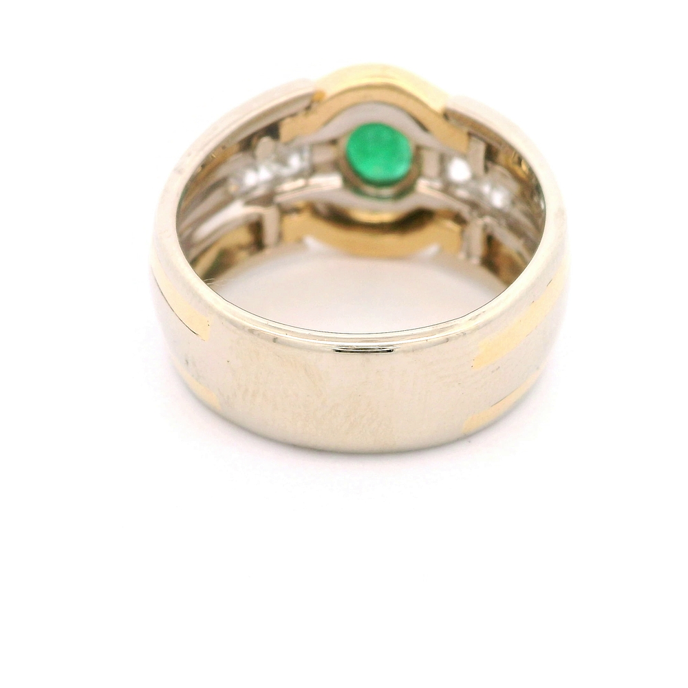 Anillo de Oro Bicolor 18K Bombé con Diamantes y Esmeralda Oval Central