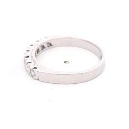 Anillo de Oro Blanco 18K Cintillo Rodinado con 7 Diamantes