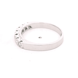 Anillo de Oro Blanco 18K Cintillo Rodinado con 7 Diamantes