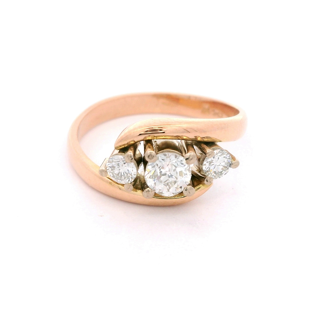Anillo de Oro Rosado 18K Trilogy con Diamantes y Diamante Corte Antiguo