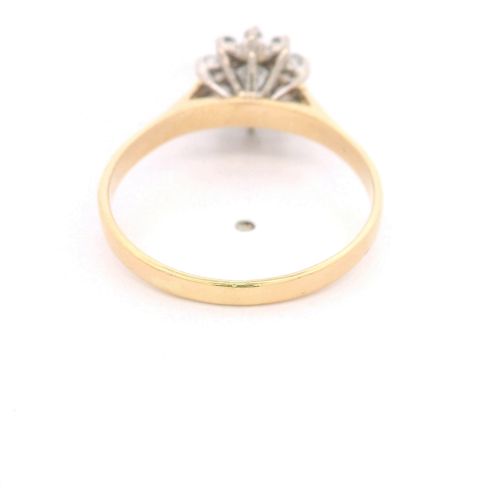 Anillo de Oro Amarillo 18K Flor con Diamantes