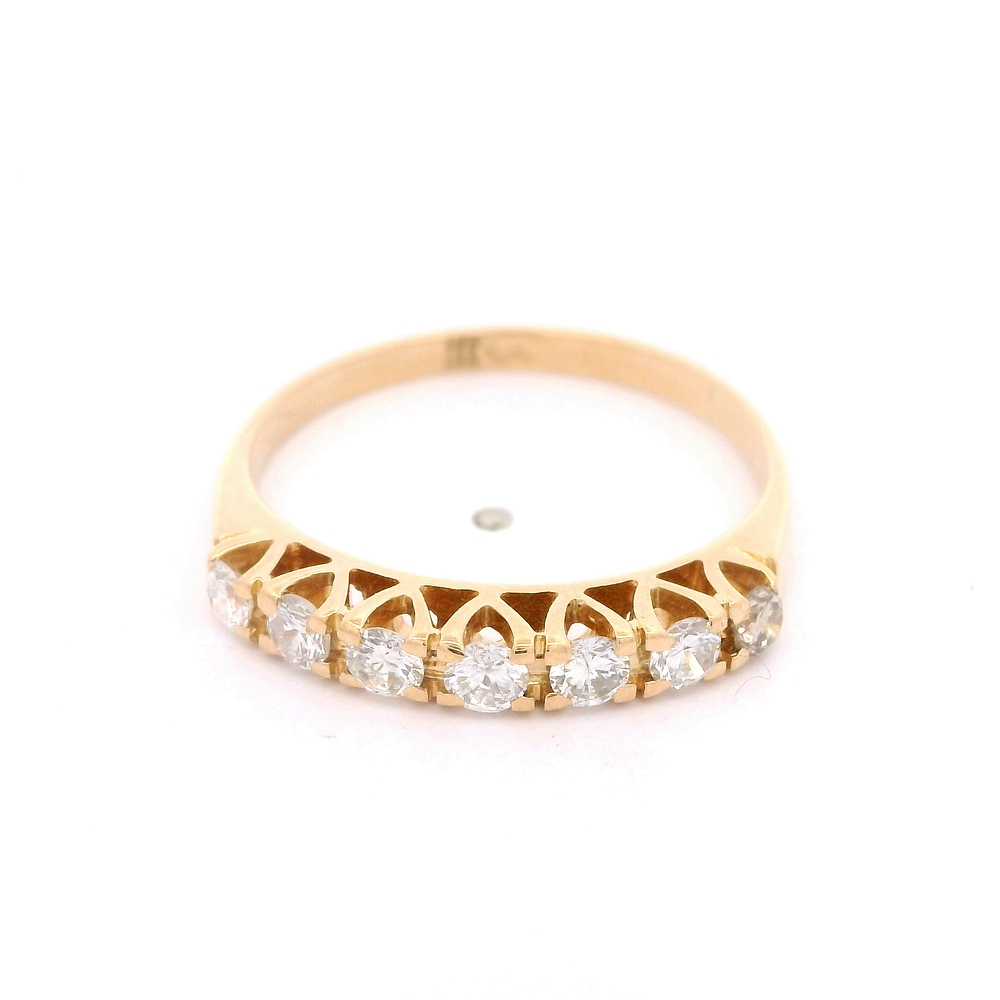 Anillo de Oro Amarillo 18K Cintillo con 7 Diamantes
