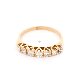 Anillo de Oro Amarillo 18K Cintillo con 7 Diamantes