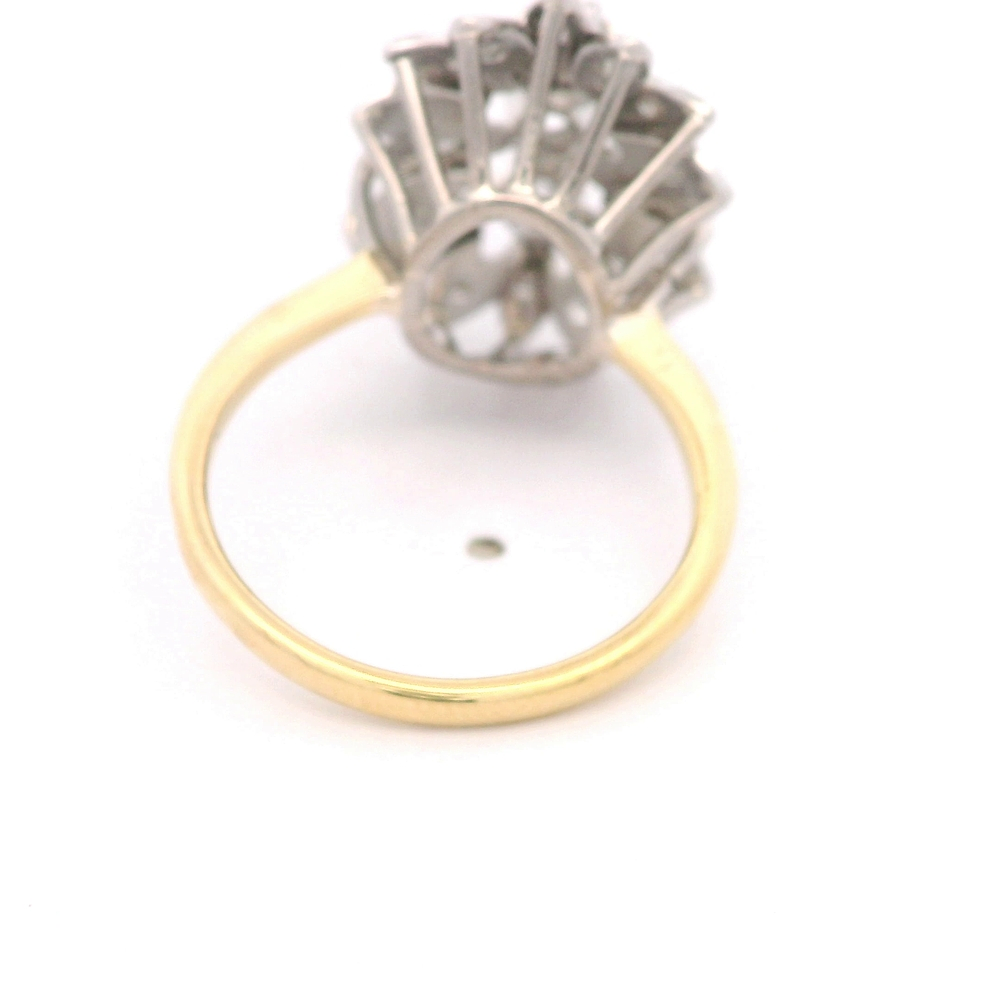 Anillo de Oro Bicolor 18K Flor con Diamantes