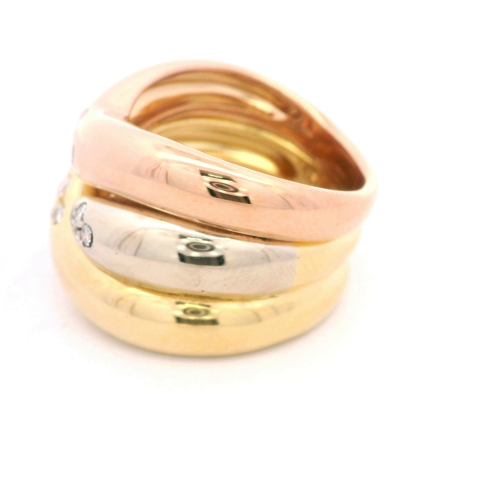 Anillo de Tres Oros 18K Bombé con 17 Diamantes Redondos