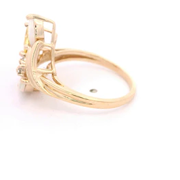 Anillo de oro amarillo 14K Flor Pistilos con Diamantes, Ópalos y Piedras Amarillas