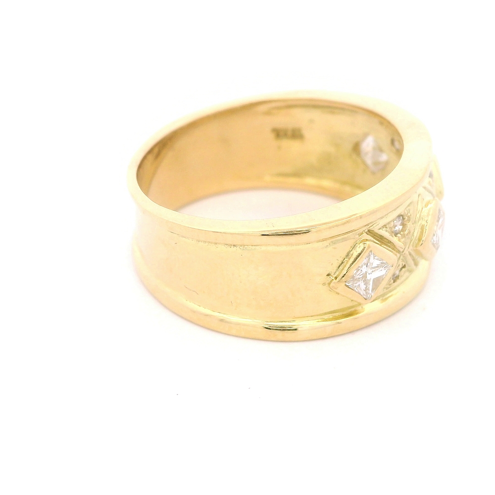 Anillo de Oro Amarillo 18K Tuerca Rombos con Diamantes