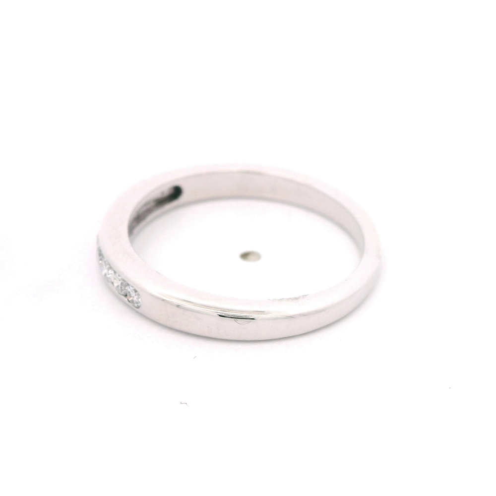 Anillo de Oro Blanco 18K Cintillo Rodinado con 10 Diamantes