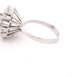 Anillo de Platino Pavé con Diamantes y Diamante Central Corte Antiguo