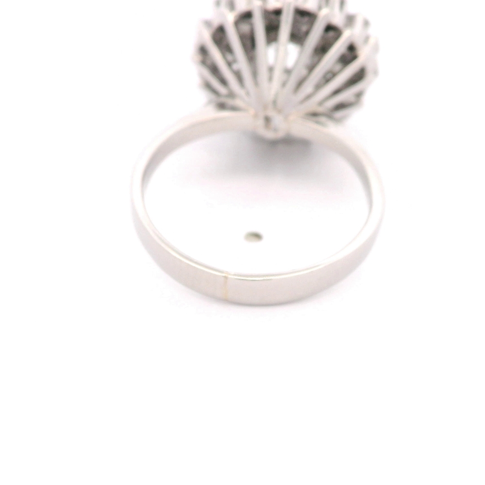 Anillo de Platino Pavé con Diamantes y Diamante Central Corte Antiguo