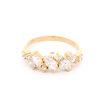 Anillo de Oro Amarillo 18K Cintillo con Piedras Geométricas