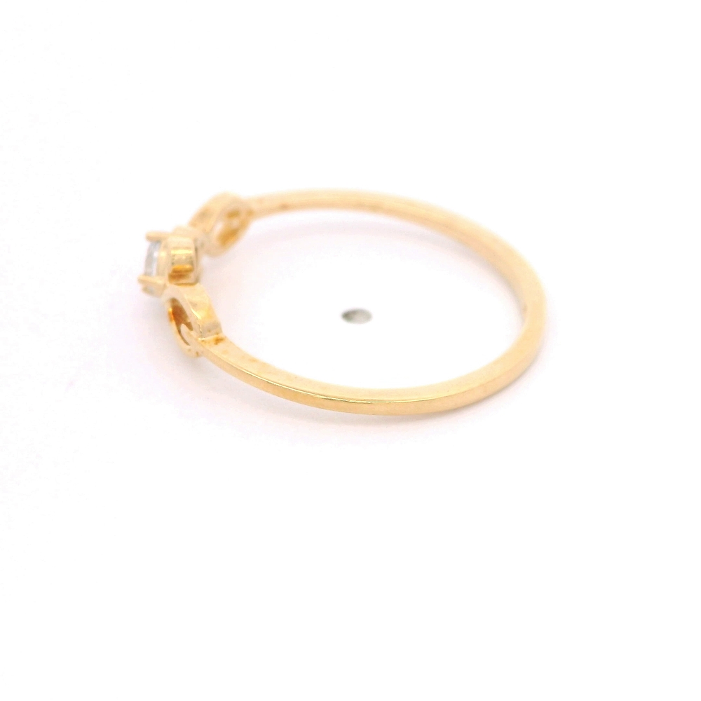 Anillo de Oro Amarillo 18K Solitario Calado