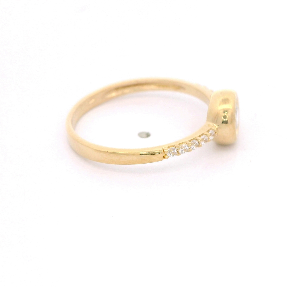 Anillo de Oro Amarillo 18K Cintillo Punto de Luz