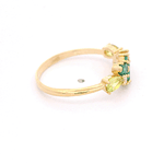 Anillo de Oro Amarillo 18K Cintillo con Piedras Geométricas