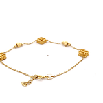Pulsera de Oro Amarillo 18K Limada con Flores de Trébol Talladas con Esferas