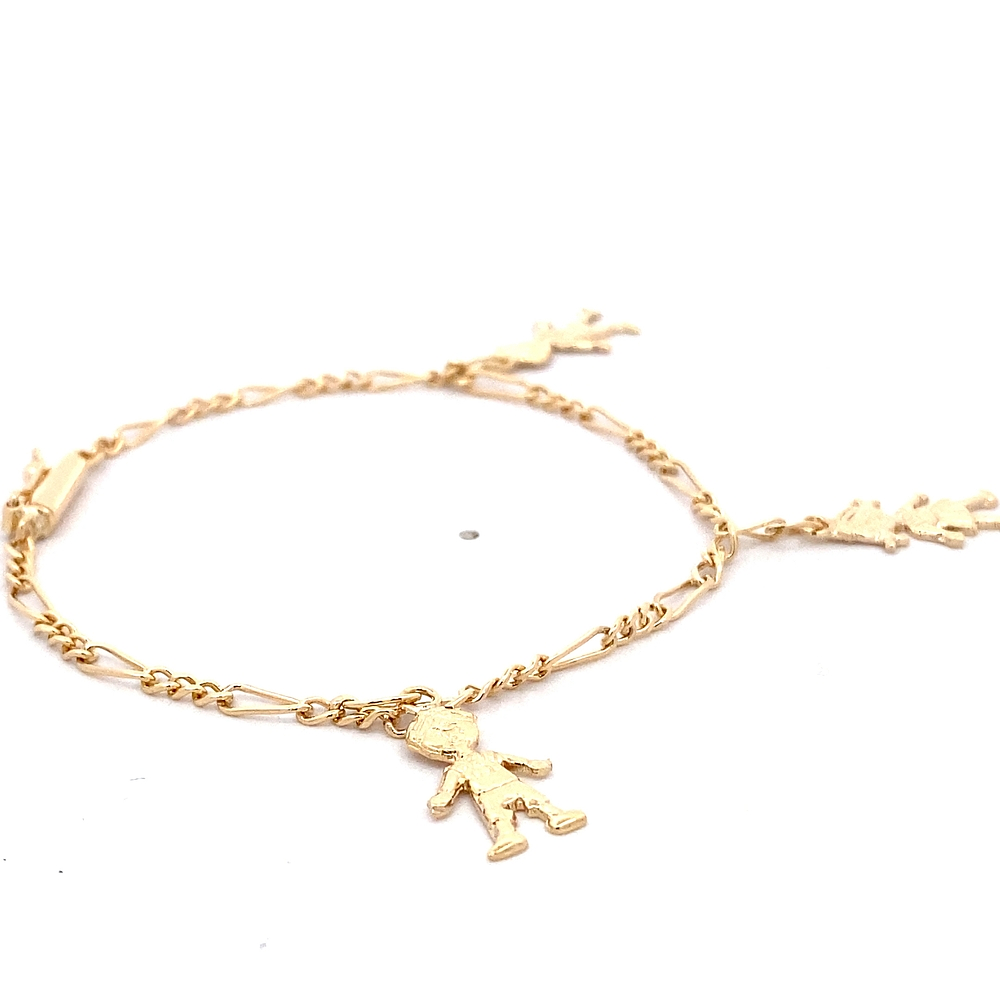Pulsera de Oro Amarillo 18K Figaro 3x1 con 3 Dijes Colgantes Niños Tallados