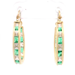 Aros de Oro Amarillo 18K Argolla con Piedras Incoloras y Verdes