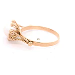 Anillo de Oro Amarillo 18K Pistilos Labrado