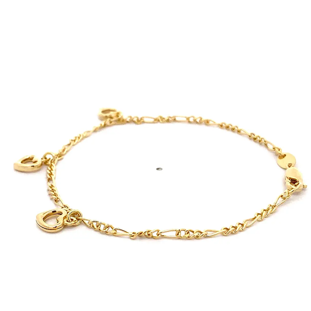 Pulsera de Oro Amarillo 18K Figaro 3x1 con 3 Dijes Corazones Calados