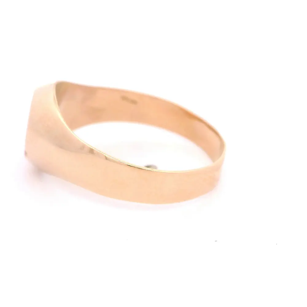 Anillo de Oro Amarillo 18K Sello Ovalado Liso