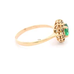 Anillo de Oro Amarillo 18K Lady Di con 1 Piedra Verde y 12 Micropiedras Champagne