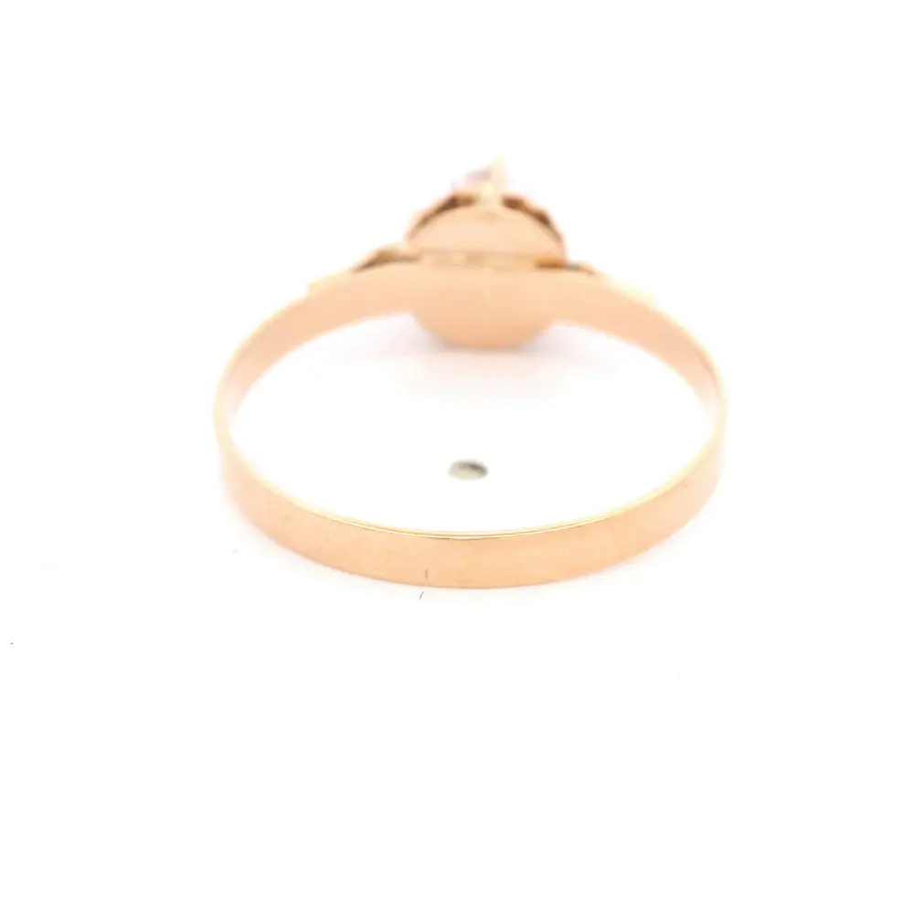 Anillo de Oro Amarillo 18K Chaton Circular