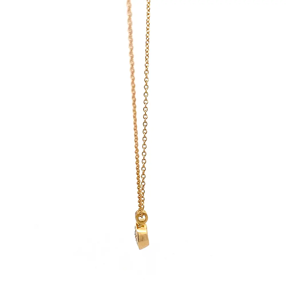 Cadena de Oro Amarillo 18K Rolo con Dije Circular y Micropiedras Incoloras