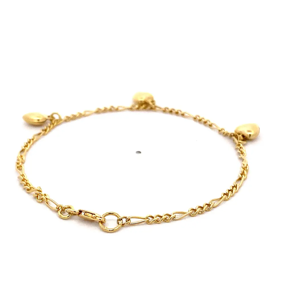 Pulsera de Oro Amarillo 18K Figaro 3x1 con 3 Dijes Corazones