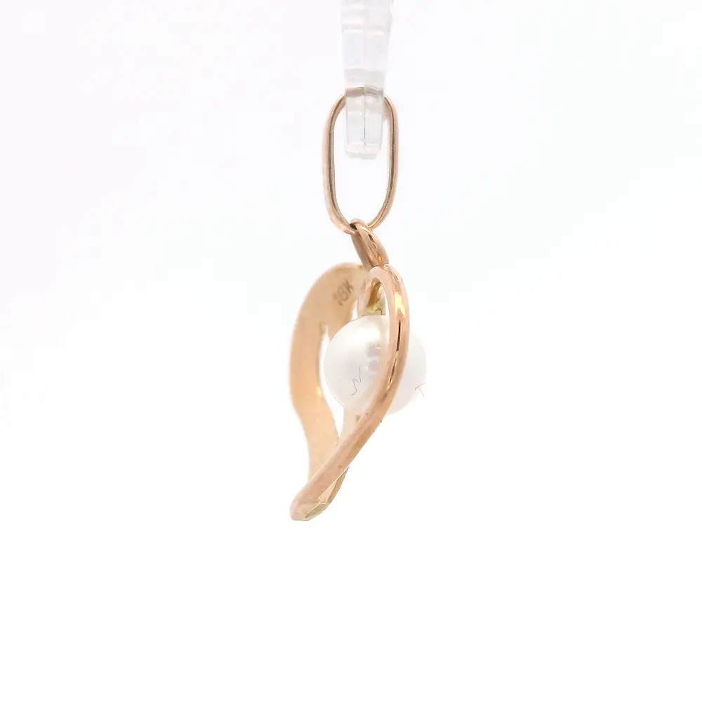 Colgante de Oro Amarillo 18K Corazón Calado Tallado con 1 Perla