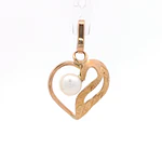 Colgante de Oro Amarillo 18K Corazón Calado Tallado con 1 Perla