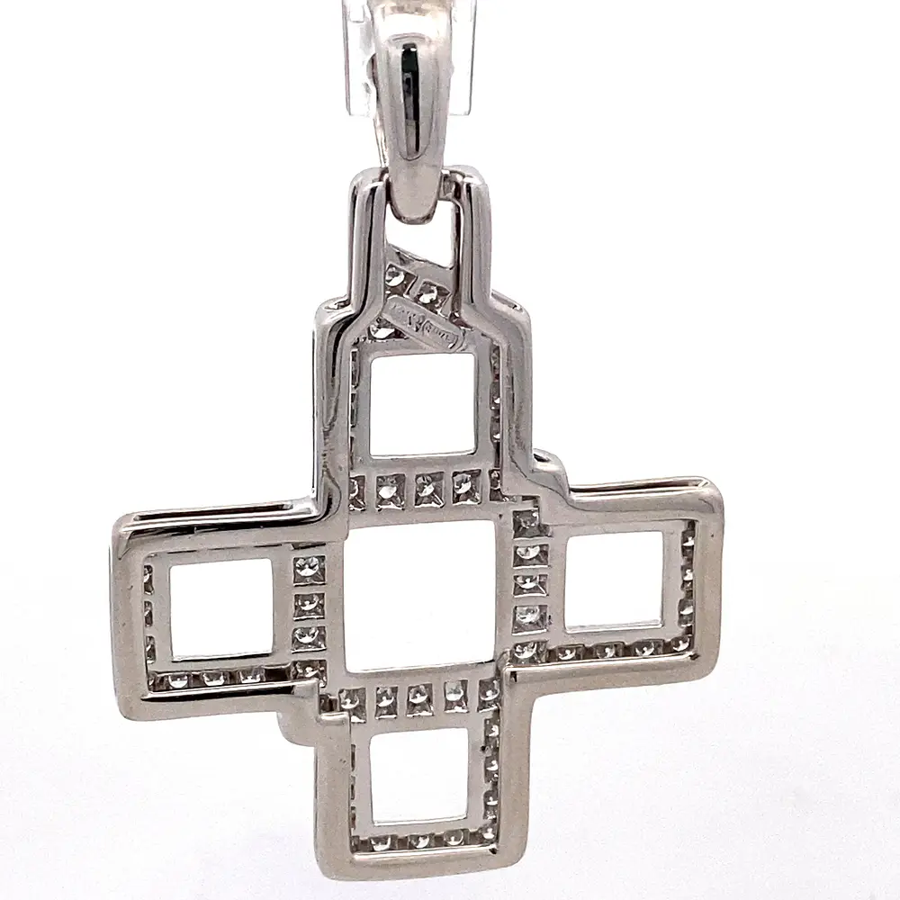 Colgante Cruz 18K Oro Blanco Rodinado con 73 Diamantes