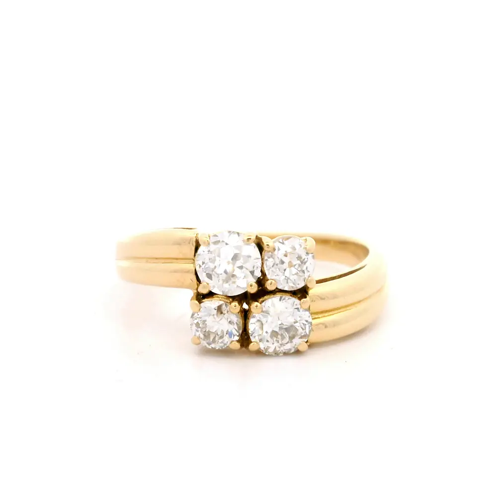 Anillo de Oro Amarillo 18K Crossed con 4 Diamantes