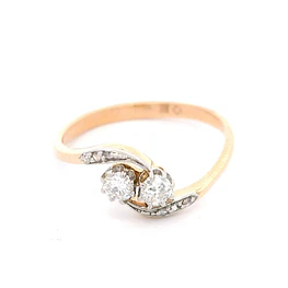Anillo de Oro Amarillo 18K Crossed Calado con 8 Diamantes