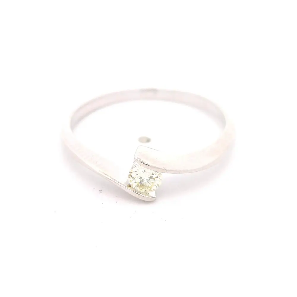 Anillo de Oro Rodinado 18K Solitario con 1 Diamante