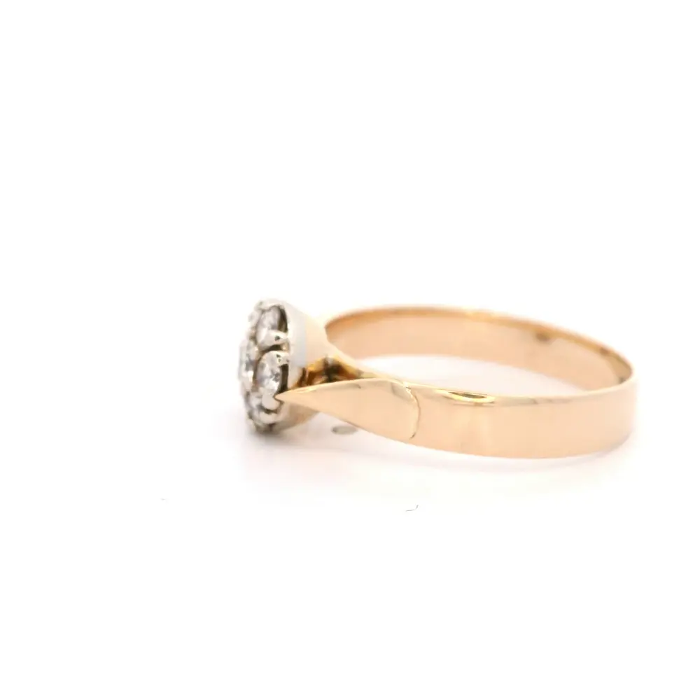 Anillo de Oro Amarillo 18K Flor con 7 Diamantes