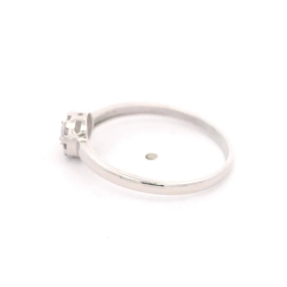 Anillo de Oro Rodinado 18K Halo con 10 Diamantes